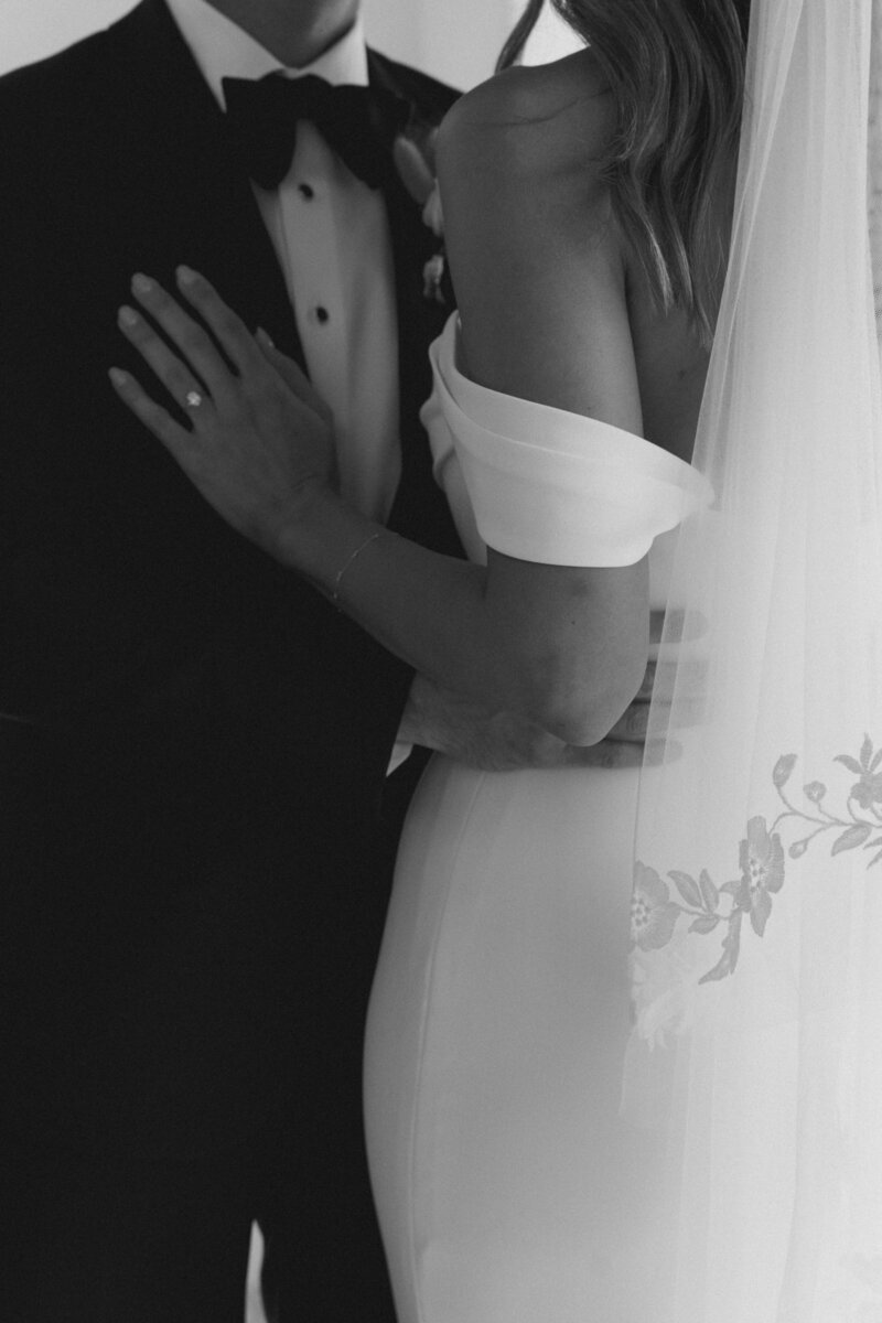 Caroline-Phillippe-Wedding-Agape-1928-Pretty-Palm-Leaf-Event-Co-2