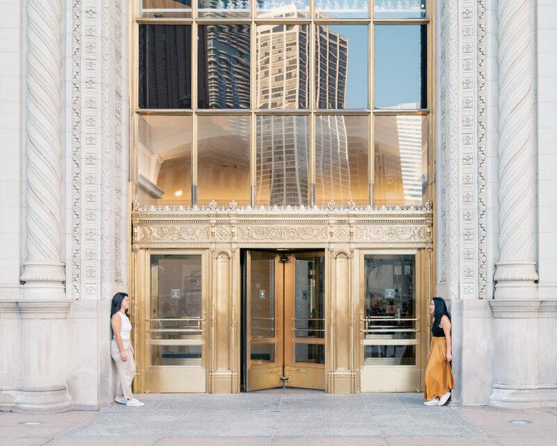 Chicago Proposal Photographer captures downtown chicago engagement photos