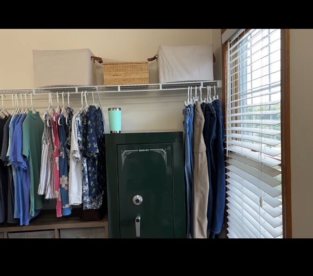walk-in closet organization