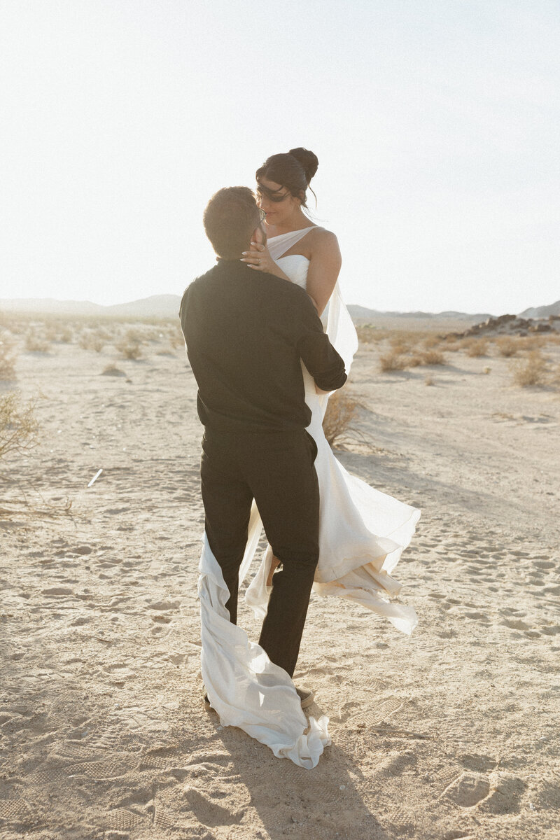 Lindsey + Anthony Joshua Tree Wedding-714