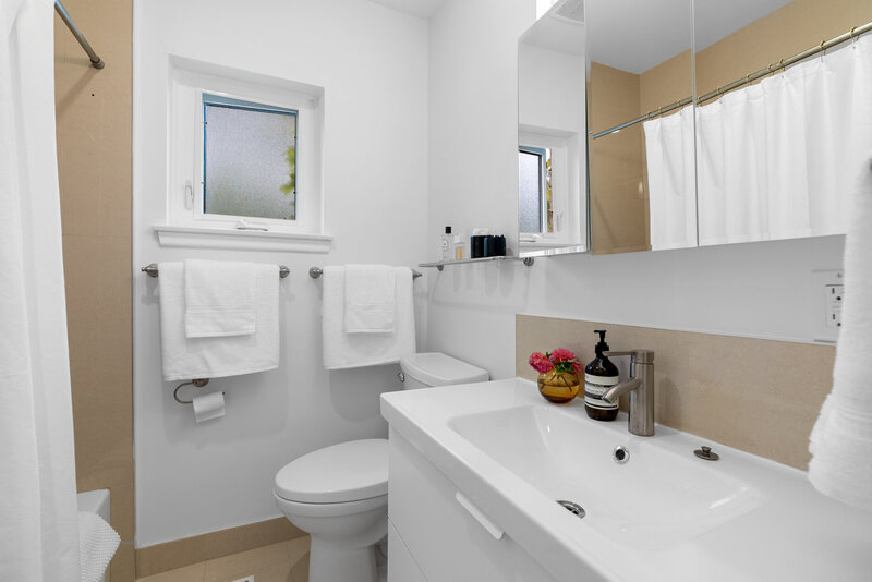 25. SilverHouseHD-Toronto-Real-Estate-Photography-07725