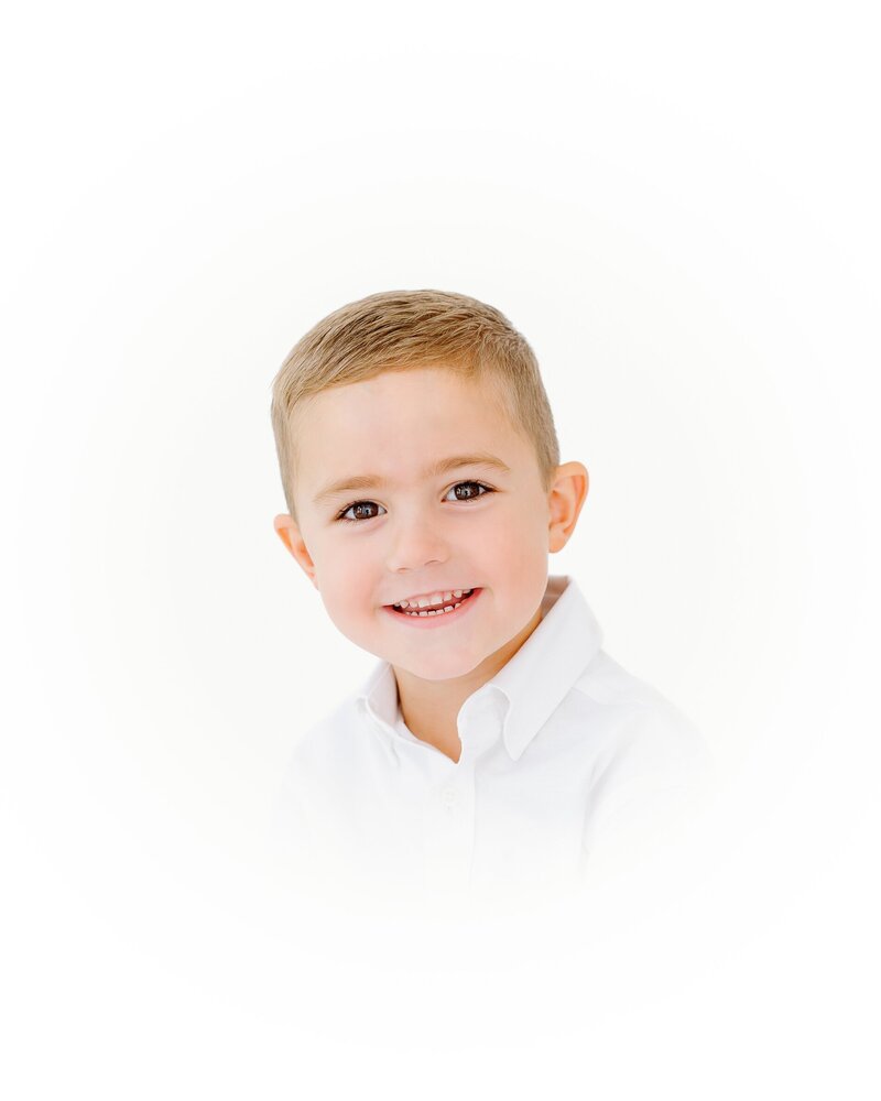 Fine art children’s portrait with vintage-inspired styling – heirloom photography OKC
