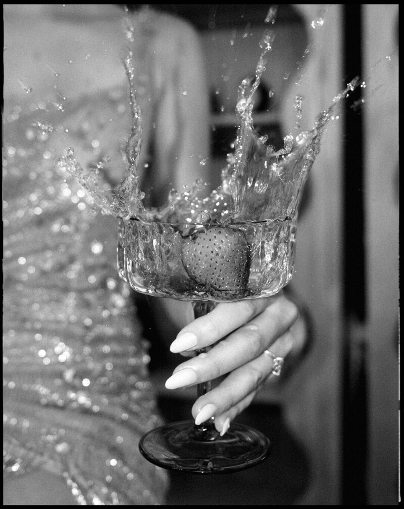 Black-and-White-Champagne-Glass-Splash-Middleburg-Virginia-Wedding