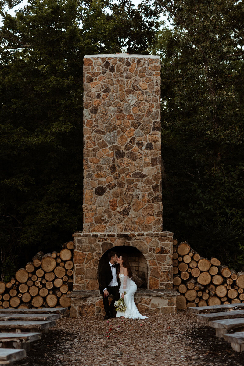 sydnee-and-colby-juniper-gardens-wedding-alyson-kay-photography-9U7A4277
