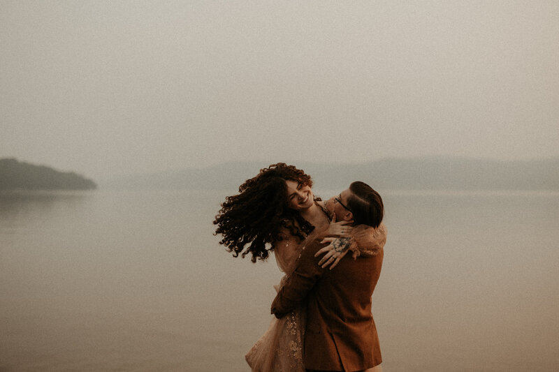 intimate couples photos in Oregon