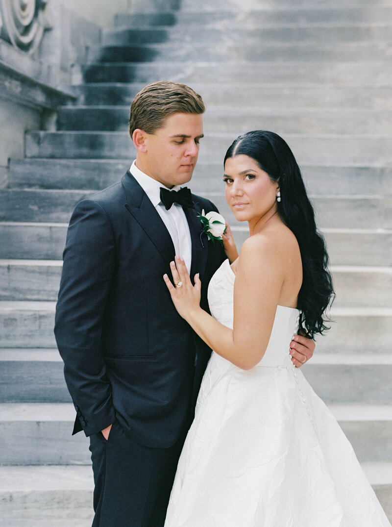 Luxury Philadelphia Wedding Photographer at the Rtiz-Carlton Bride and Groom Photos at Merchant Exchange