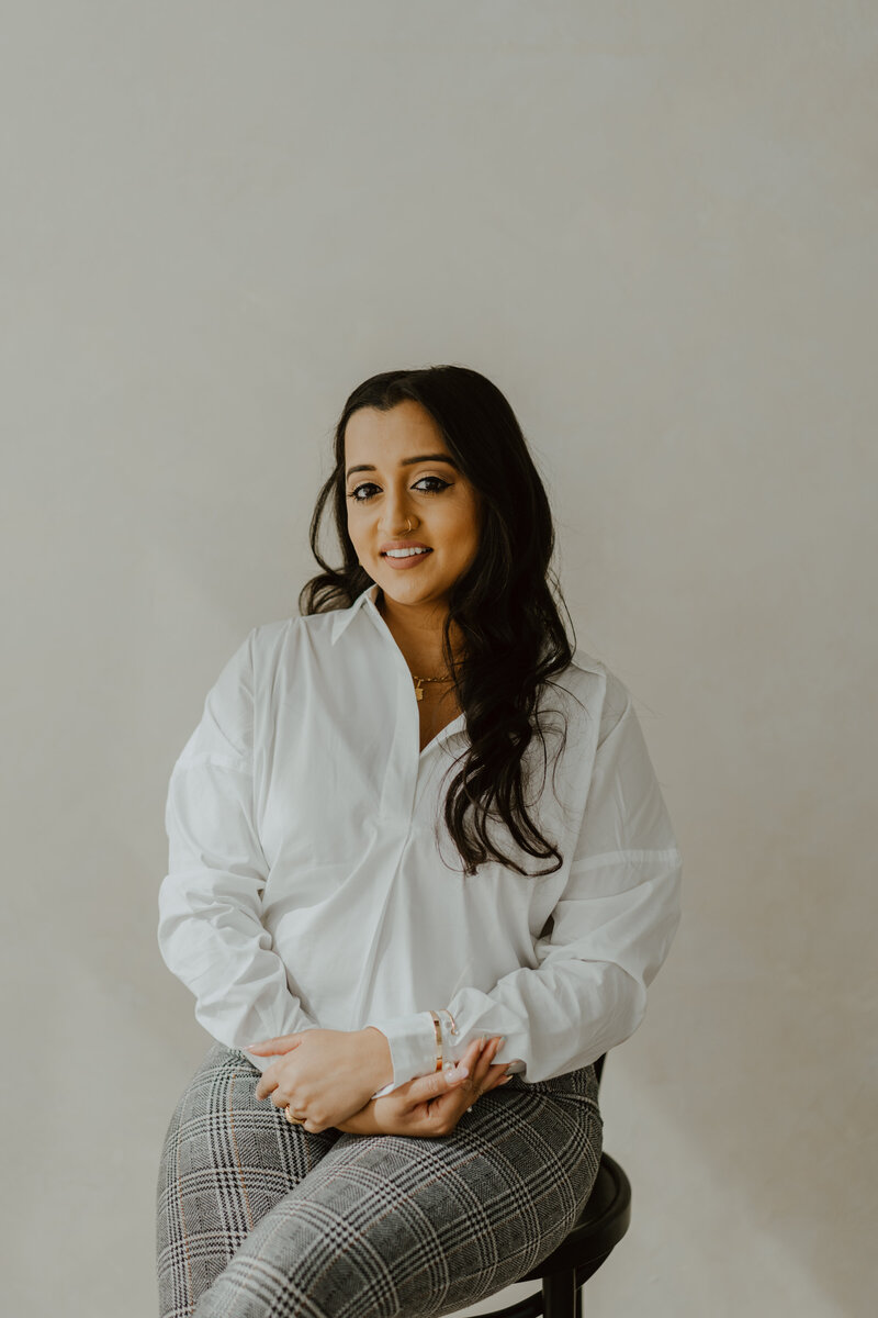 Individual therapist focused on interpersonal relationships, social anxiety, self esteem issues and intergenerational trauma.