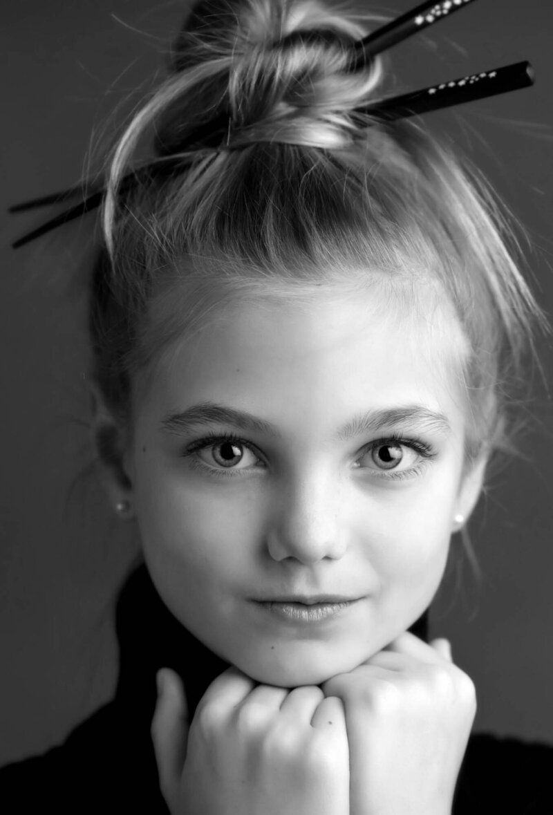 family kid portrait photographer stylish trendy