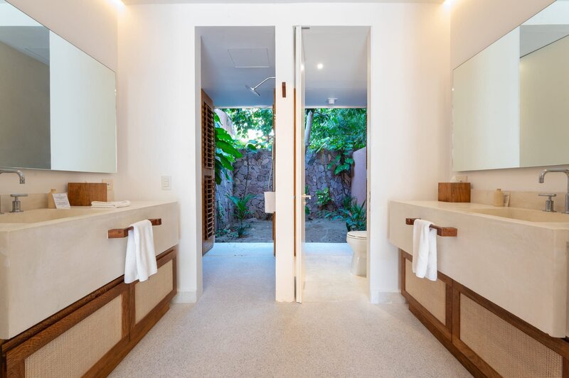 04-4-Careyes-Mexico-Properties-El-Careyes-Club-and-Residences-6A-Suites-Bathroom-5322