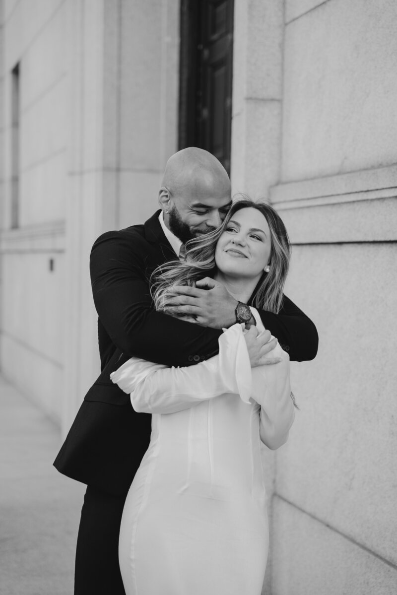 minneapolis city engagement photos