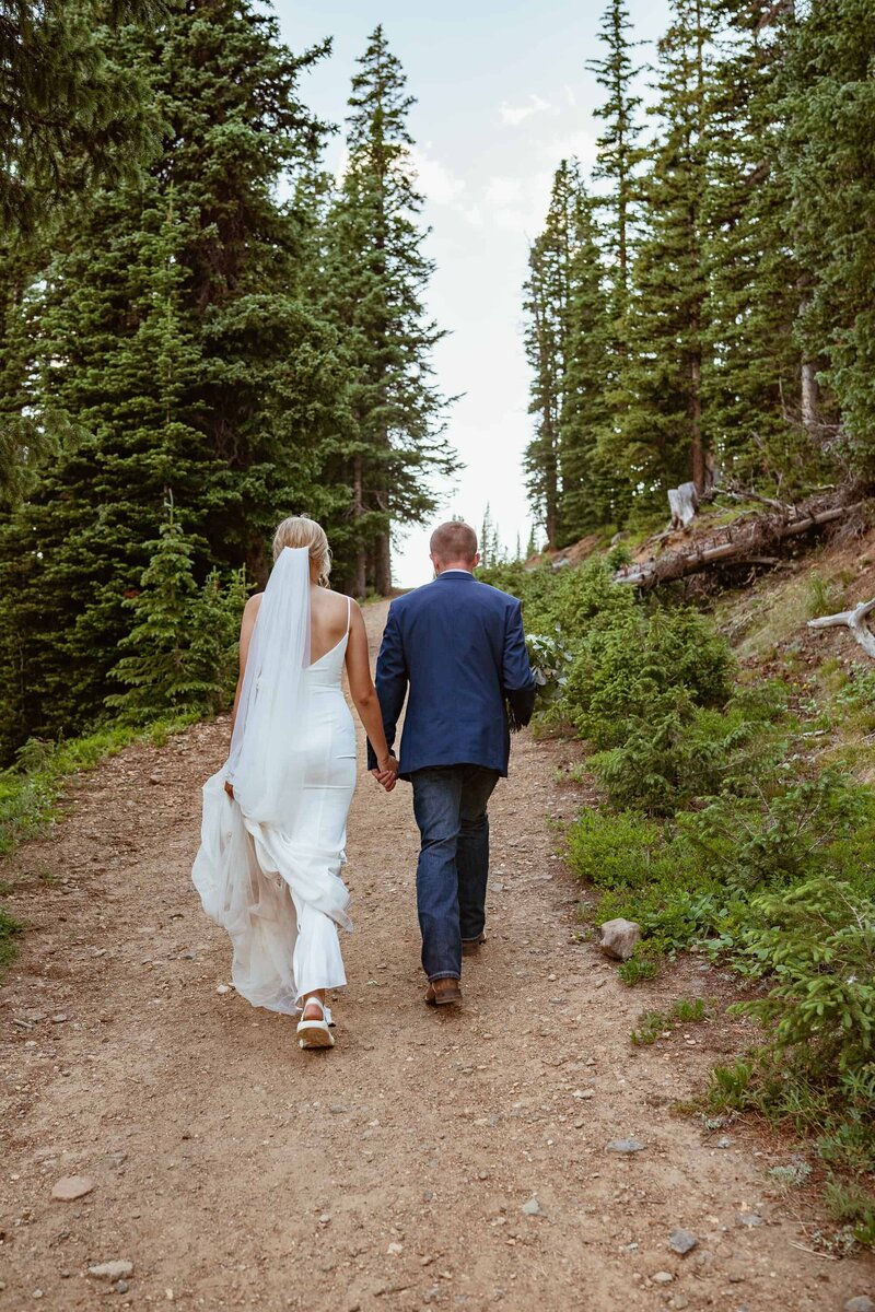 Emily-David-Colorado-Wedding-04436