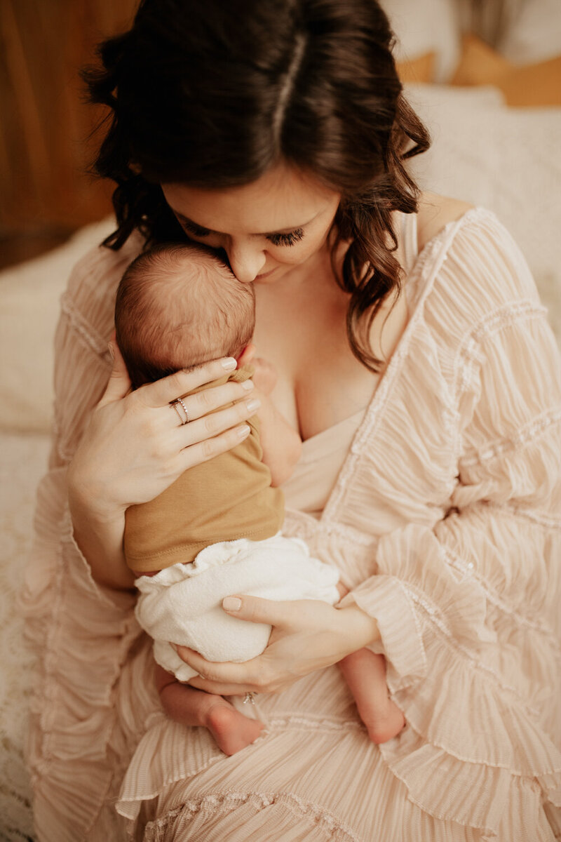 red-deer-alberta-newborn-maternity-photographer111