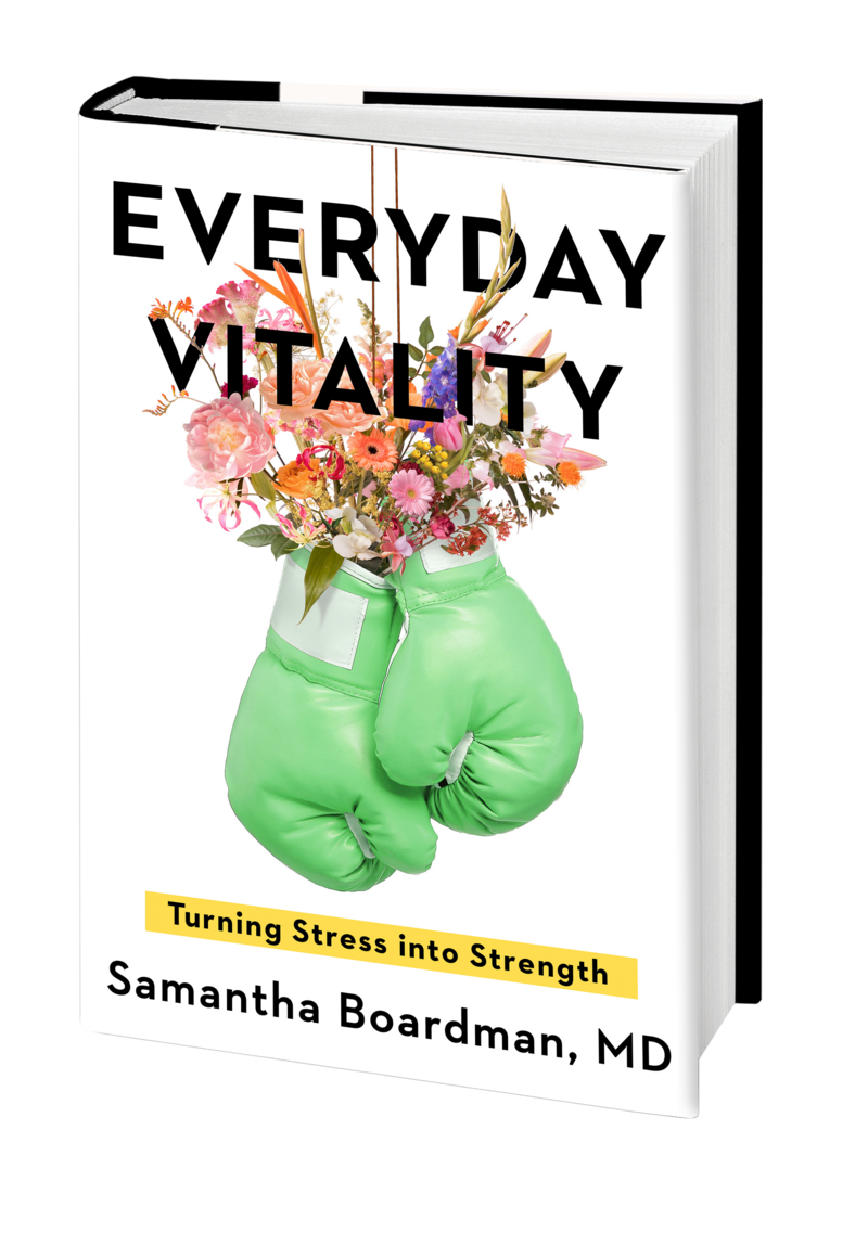 EVERYDAY VITALITY 3D Standing Facing Right