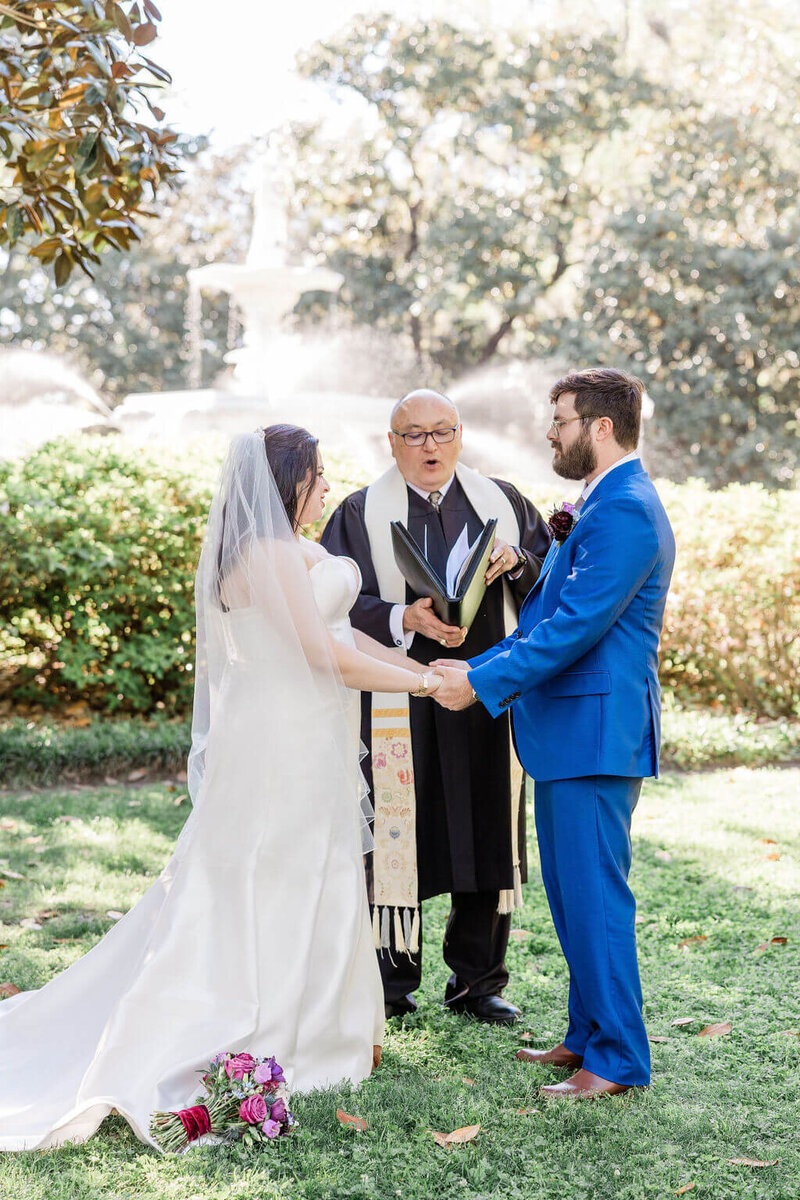 Savannah_Elopement_at_Forsyth_Fountain08
