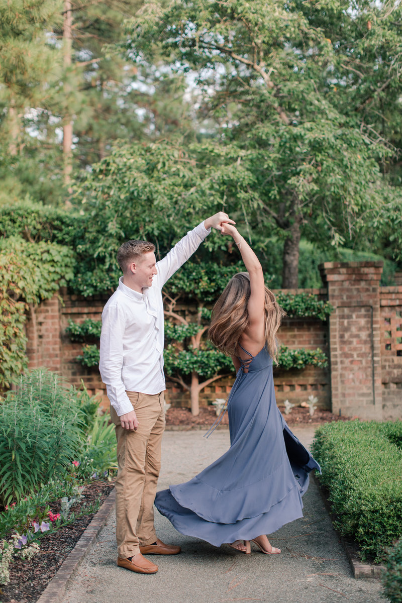Jennifer B Photography-Sandhills Gardens-Caleb & Laura-Engagement Session-2019-0134