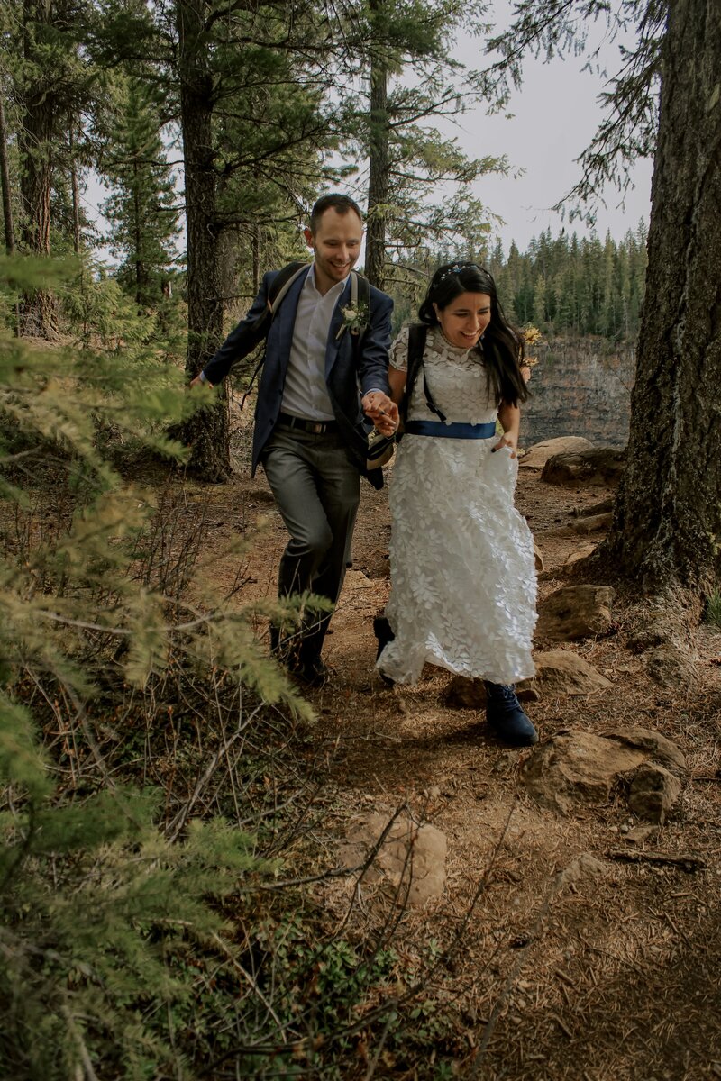 9E7FF7BE-69FA-4286-BC41-D022D6387BA6_1_201_a