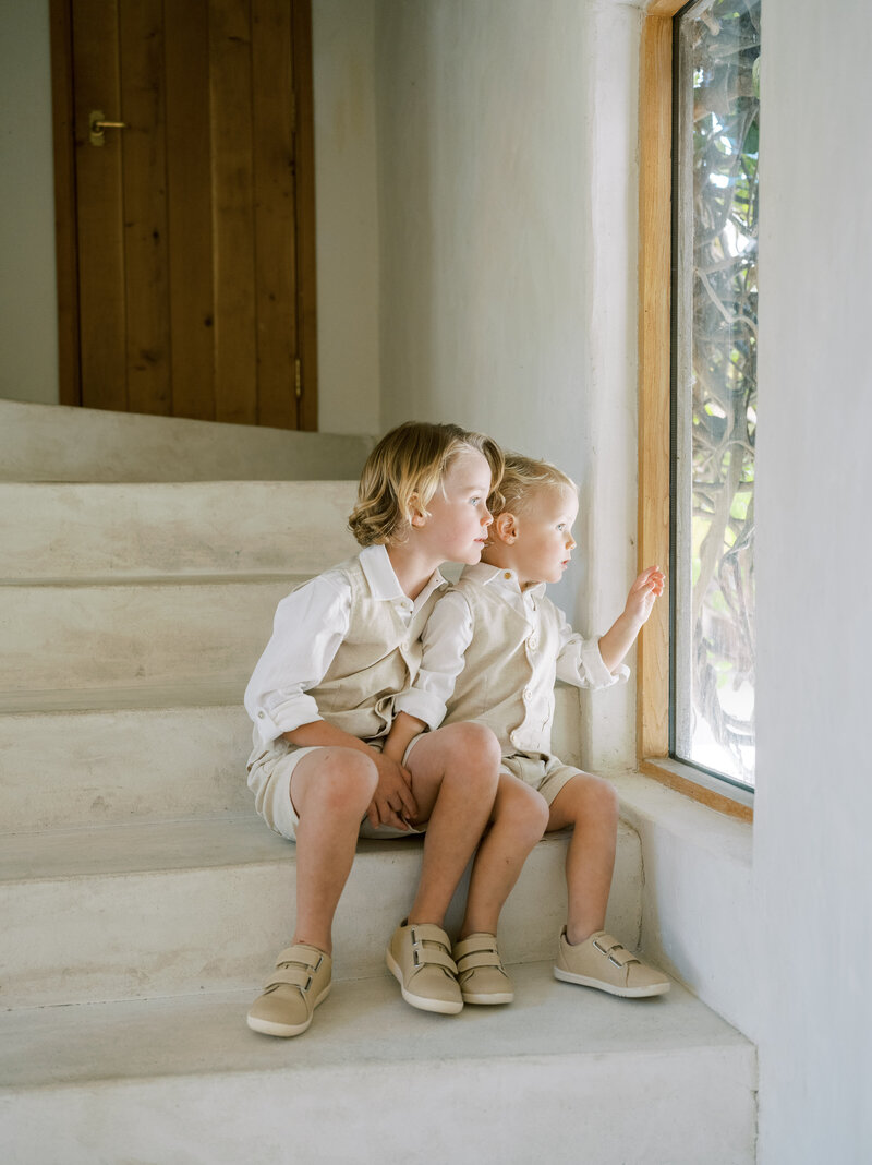New Zealand Wedding Venue European Villa Paripuma by Fine Art Film Editorial Photographer Sheri McMahon-43