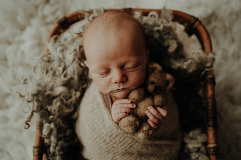Danielle-Leslie-Photography-2021-aberdeen-newborn-photographer-mccullough-0033
