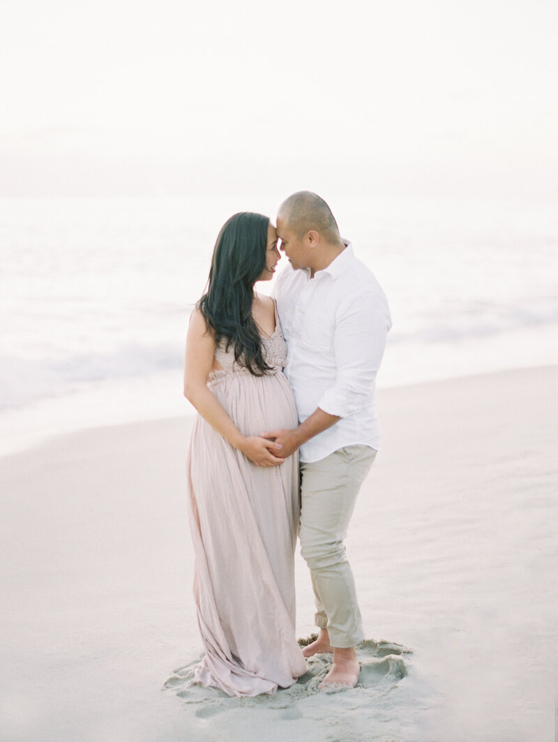 San-Diego-Maternity-Photographer-Film-Beach-Session-Babsie-Baby-Photography-01