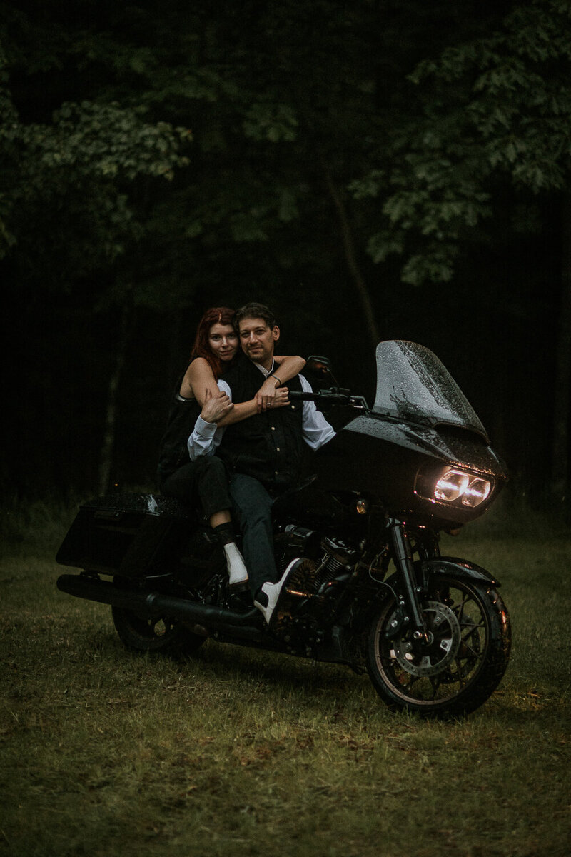 35_Eagle_River_Wisconsin_Lake_Cabin_Rainy_Engagement_Photos_Motorcycles_Harley_Davidson_James_ Stokes_Photograhy_WI.24