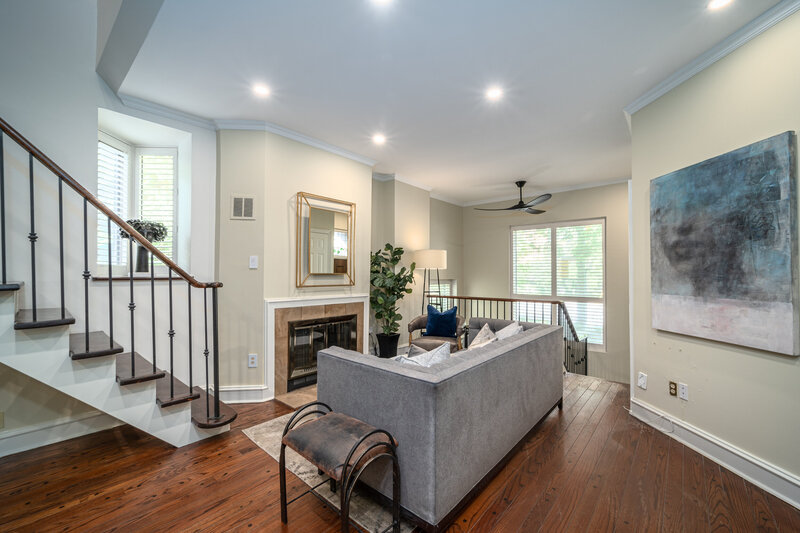 300 Avenue Road Unit 5 _010