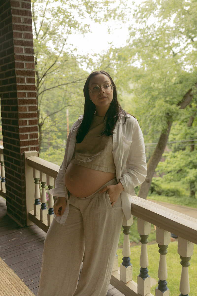 jess_+_nick_in_home_family_session (46 of 108)_websize