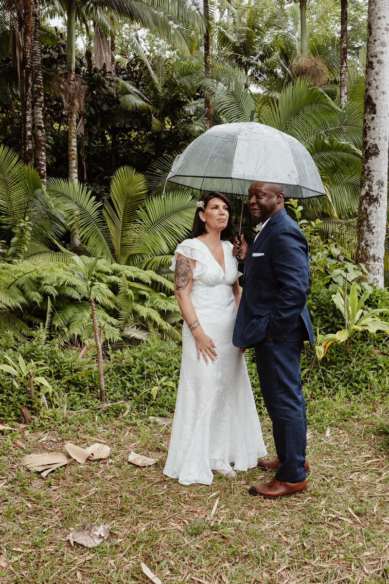 IzabelaIPhoto_Carly+John_waterfall_5-27-25-7