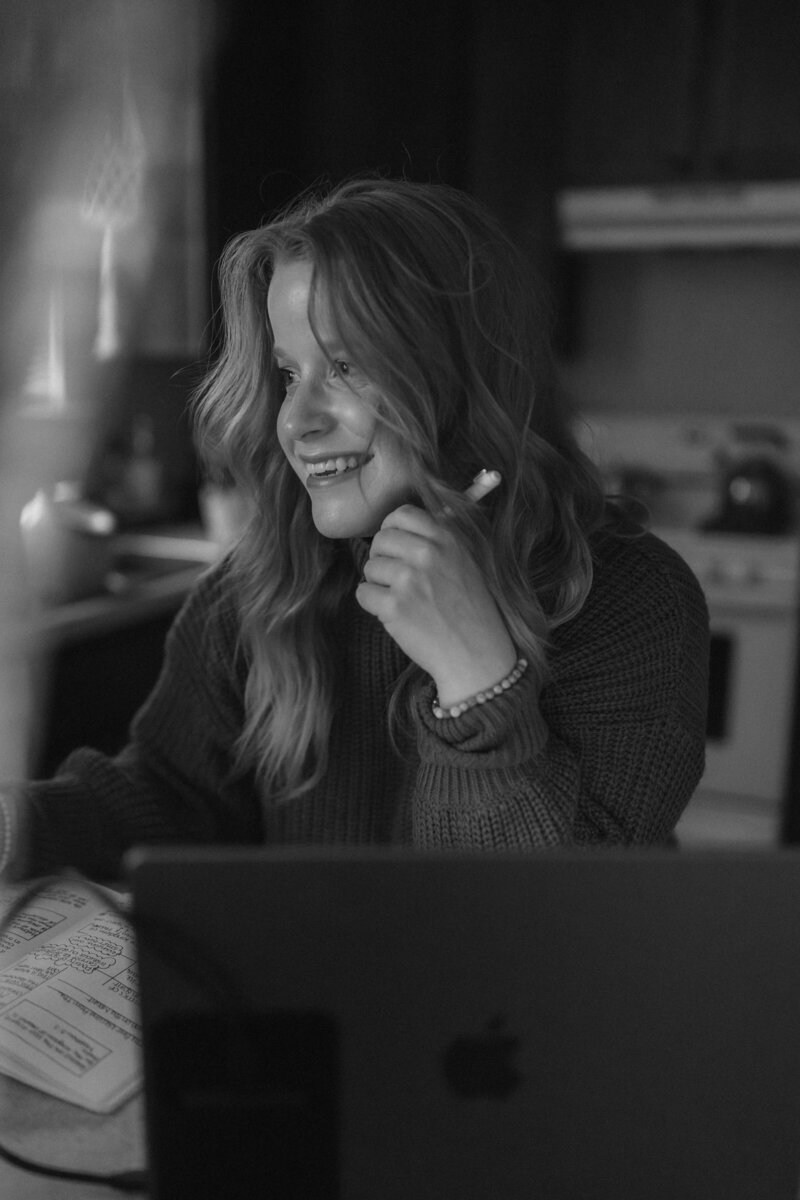 Brittany Fitch, the powerhouse behind Larks Atelier, a design studio for luxurious wedding creatives.
