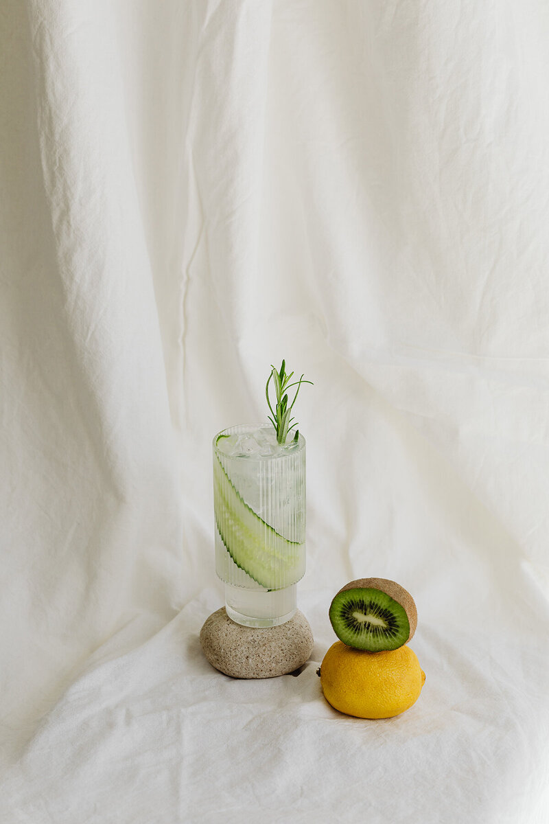 kaboompics_essence-of-summer-relaxation-a-collection-of-cocktails-for-warm-days-35419
