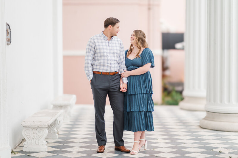 downtown-charleston-engagment-photos-11