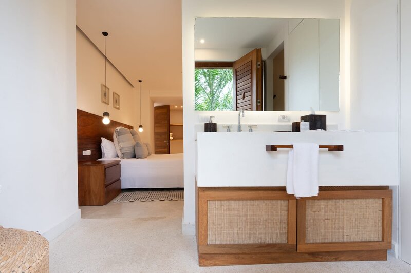 04-1-3-Careyes-Mexico-Properties-El-Careyes-Club-and-Residences-125-3BD-Bathroom-7483