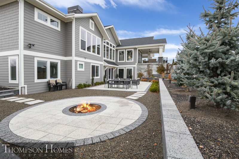 Thompson-Homes-Newbury-Estate-Middleton-Idaho-Custom-Home-Builder-11
