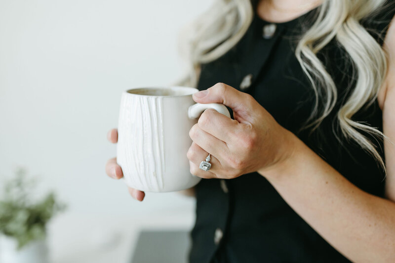 Karly Whitaker helping creative entrepreneurs with HoneyBook setup and support.
