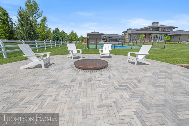 Thompson-Homes-Stillwater-Modern-Prairie-Eagle-Idaho-Custom-Home-Builder-13