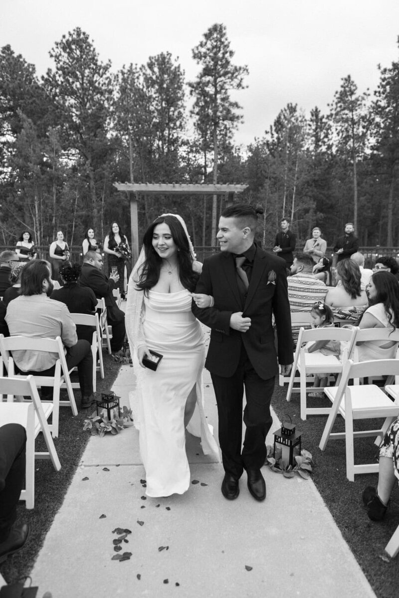 classic-and-documentary-style-wedding-photography-201