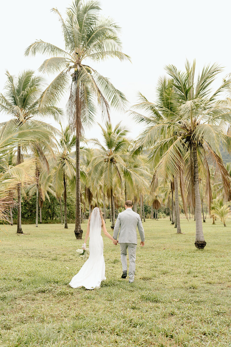 Tropical destination elopement in Port Douglas