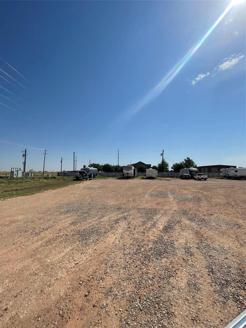 24 fully equipped RV Spaces on 6.7 acres for sale in Midland Texas