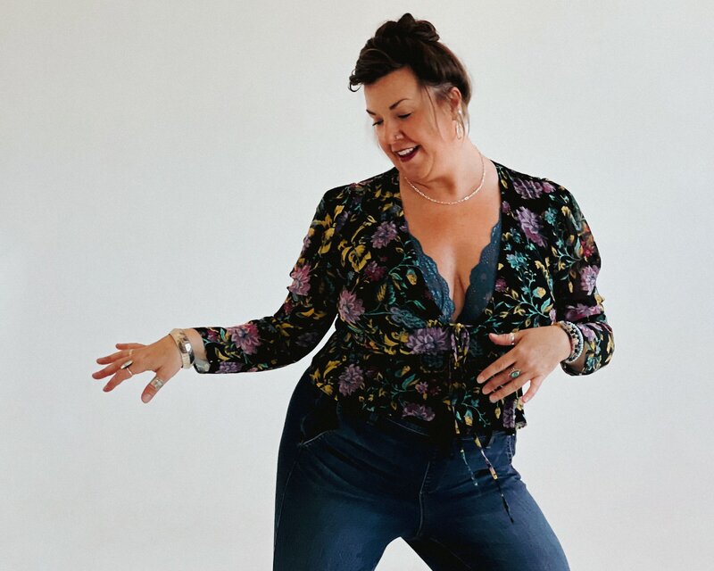 Founder Ashly Ulrich poses for headshot | Asheville, North Carolina 