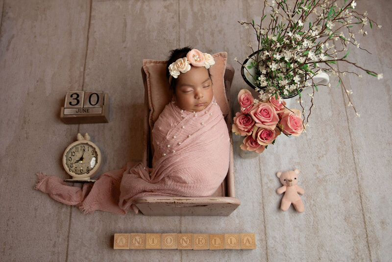 newbornbabyboynewfamilynewbabybestphotographertudiofamilybirthdaynewbornboyamilynewborngirlfirstbirthdayportraiturephotographystudioportraitsnewborngirlboyfamilyEvaMaganaPhotographychildphotographer (28 of 41)