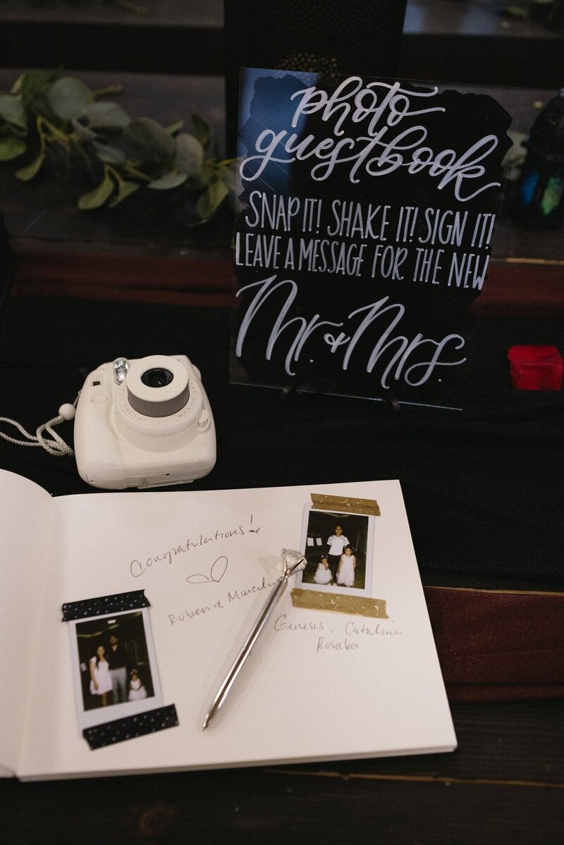 classic-and-documentary-style-wedding-photography-206