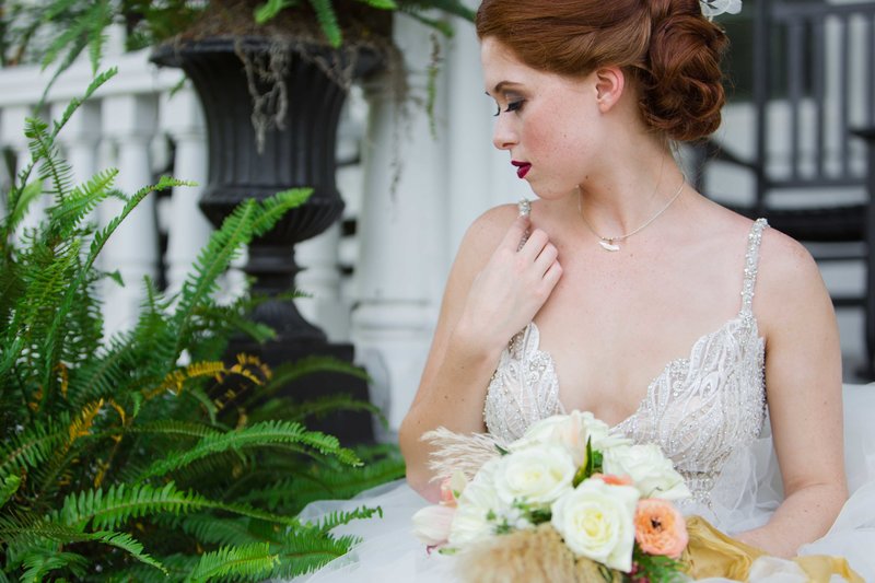 Great gatsby inspired bridal portrait with ferns