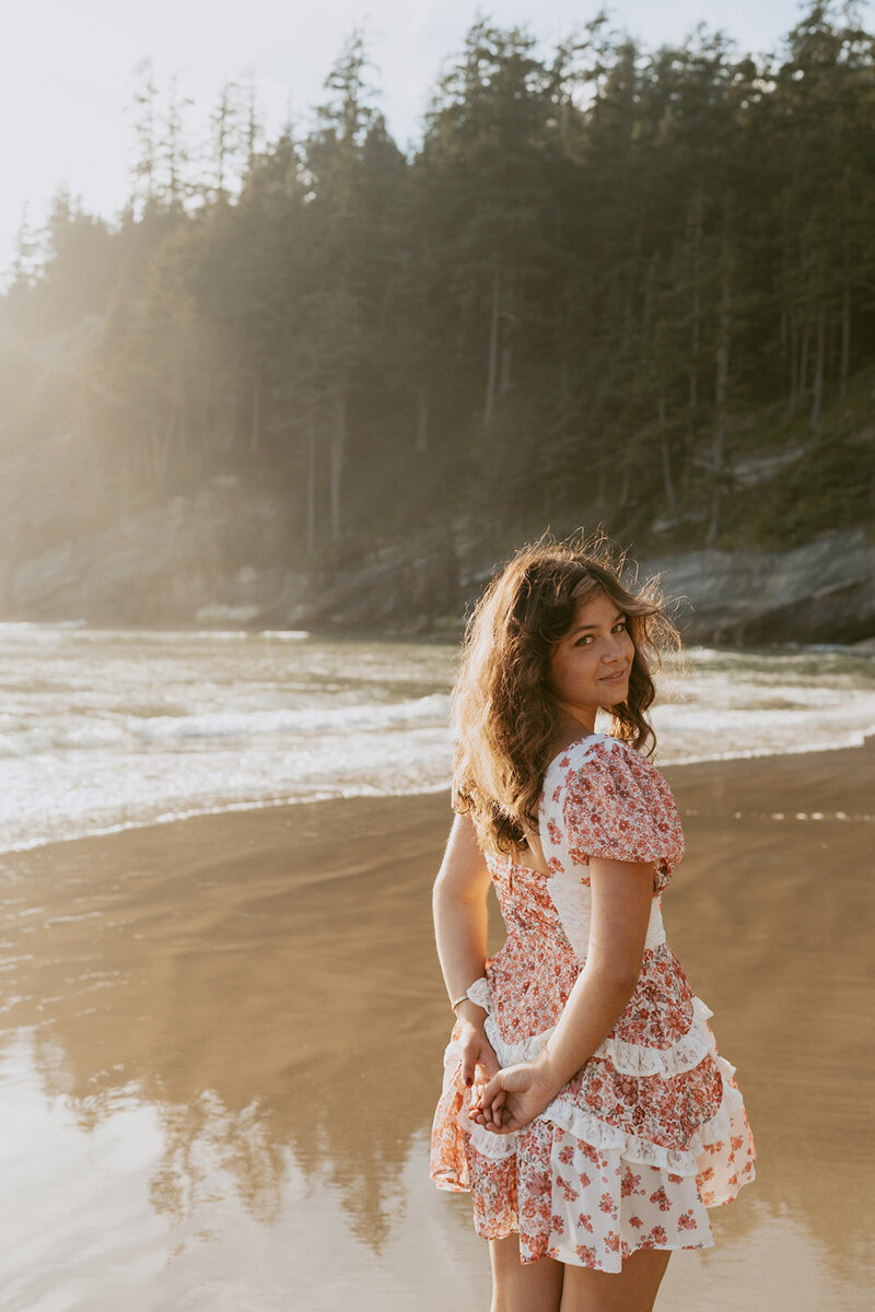Emily-Noelle-Photo-Senior-Photos-Cannon-Beach-Oregon-06406_websize