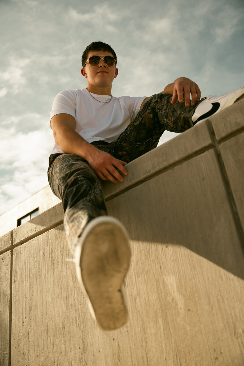 Davenport_senior_boy_urban_mississippi_pearl_photography_DSC_5526_(2)