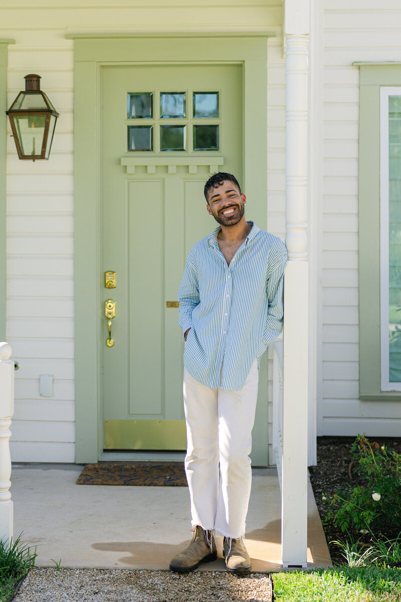 Hospitality photographer at the Stephen Cottage, Bingham Estate in McKinney, Texas — Southern hospitality photography session.