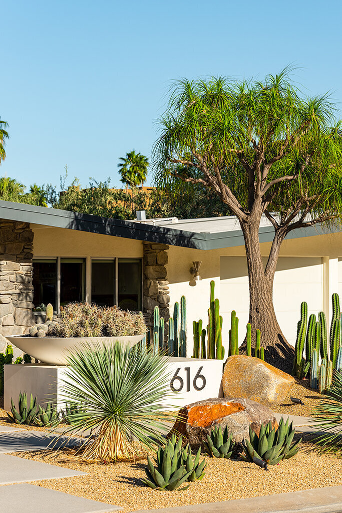 Landscape design at Palm Springs residence designed by Los Angeles architect