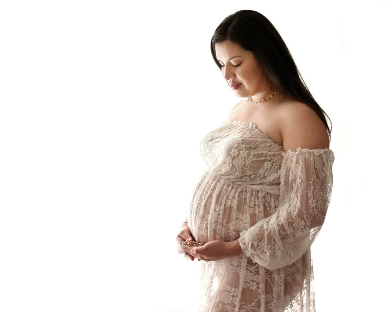 Maternity Photo shoot in White Dress by Laura King