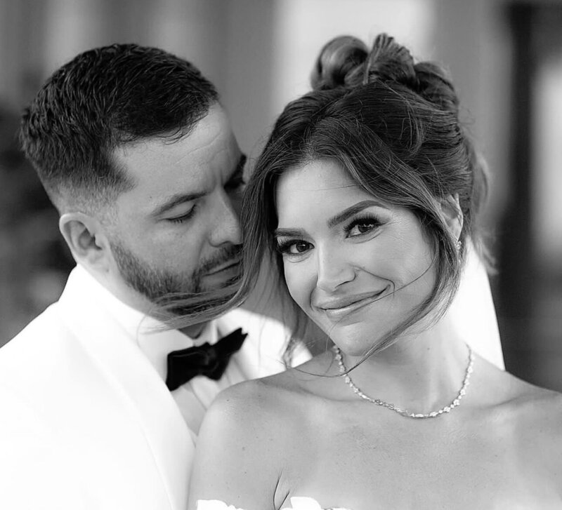 Indiana_Michigan_Wedding Planner_Carmel_Ritz Charles_Estate_Bridal Fashion_Editorial _Couple's Portrait