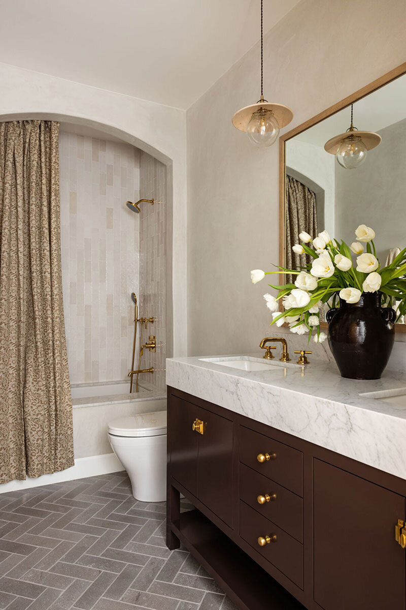Interior design of a bathroom in Costa Mesa
