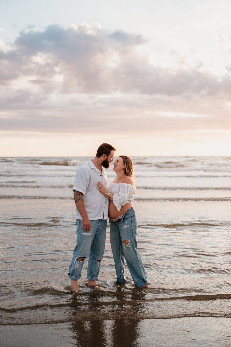 Fotografie bij Samantha - Zwangerschapshoot - Strand IJmuiden (10)