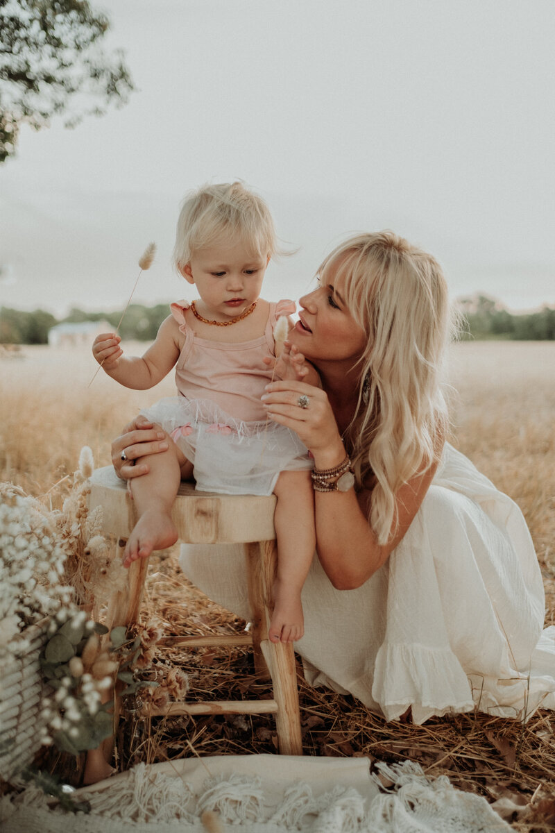 for-love-and-light-perth-motherhood-photographer-42